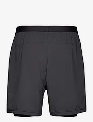 Craft - ADV Essence Perforated 2-in-1 Stretch Shorts M - madalaimad hinnad - black - 1