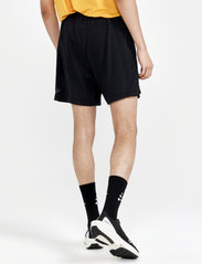 Craft - ADV Essence Perforated 2-in-1 Stretch Shorts M - sportsshorts - black - 3