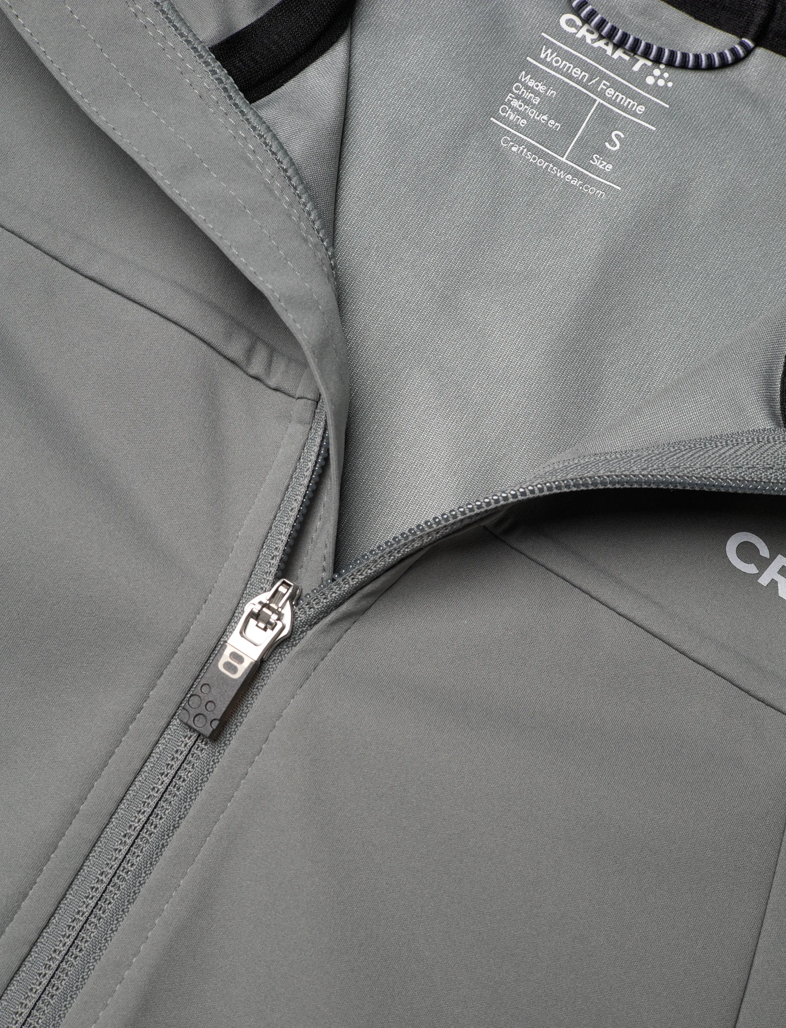 Craft - Adv Essence Hydro Jacket W - training jackets - leaf - 2