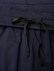 Craft - Adv Tone Jersey Shorts M - lühikesed spordipüksid - blaze - 5
