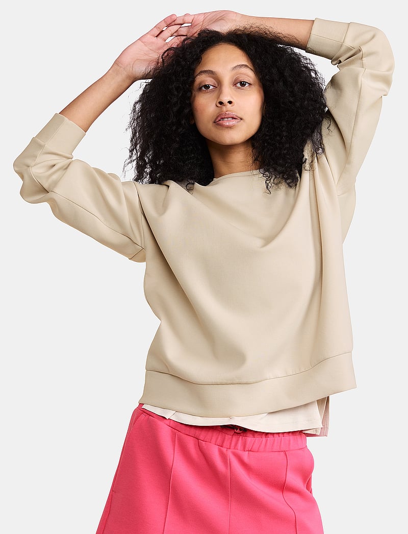 Craft - Adv Join Rn Sweatshirt W - sweatshirts - plaster - 0