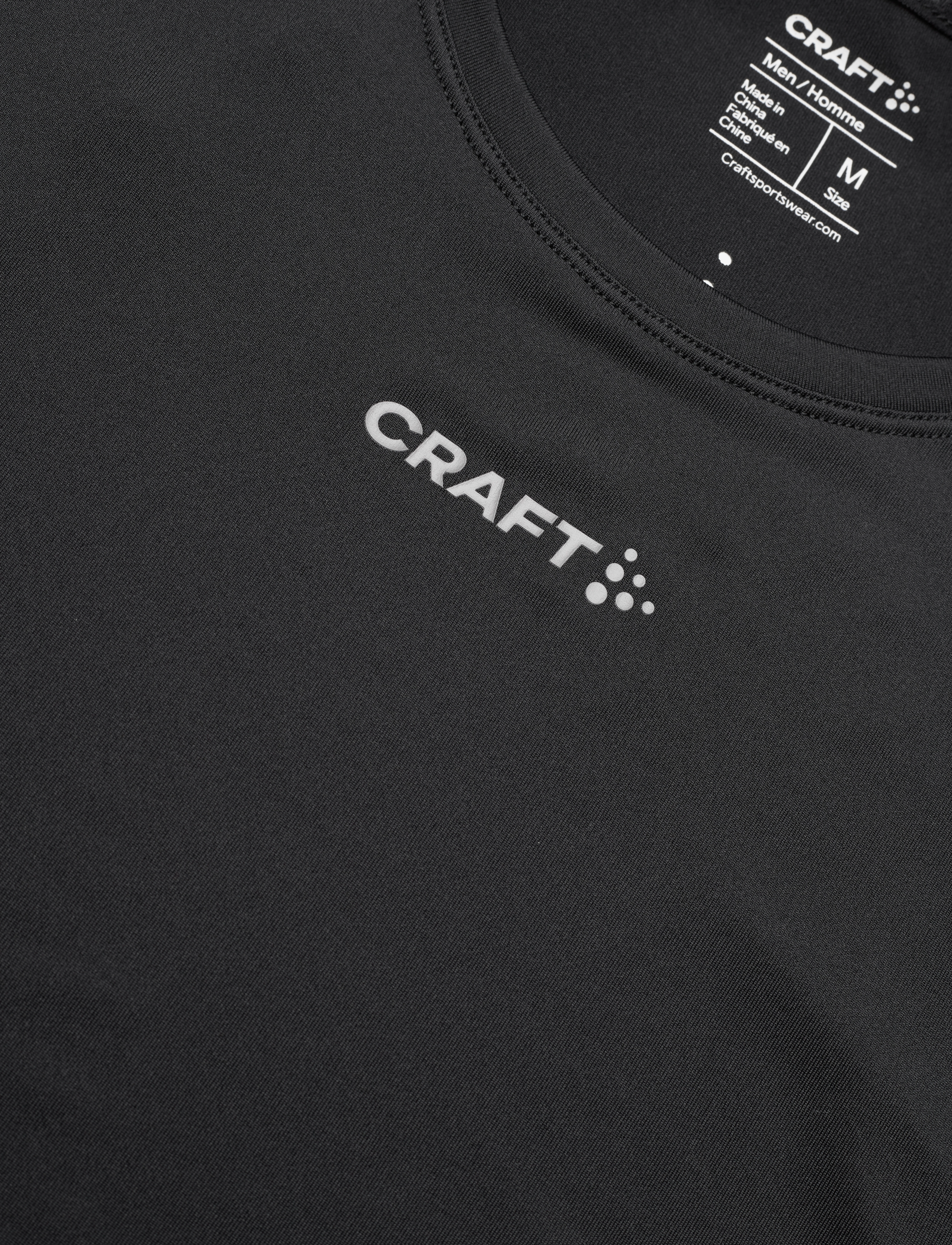 Craft - Adv Essence Sl Tee 2 M - lowest prices - black - 2