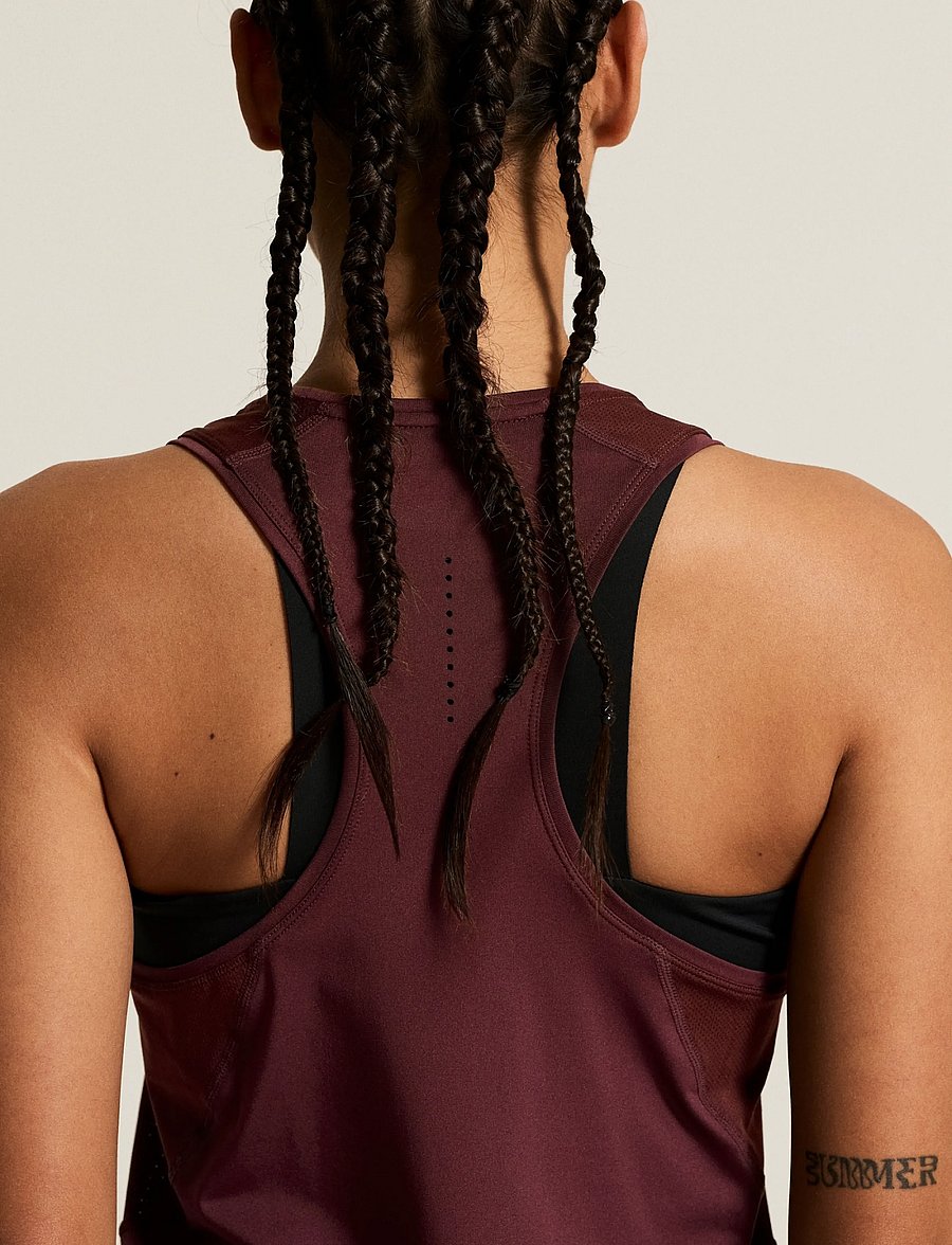 Craft - ADV ESSENCE SINGLET 2 W - tanktops - dk fig - 4