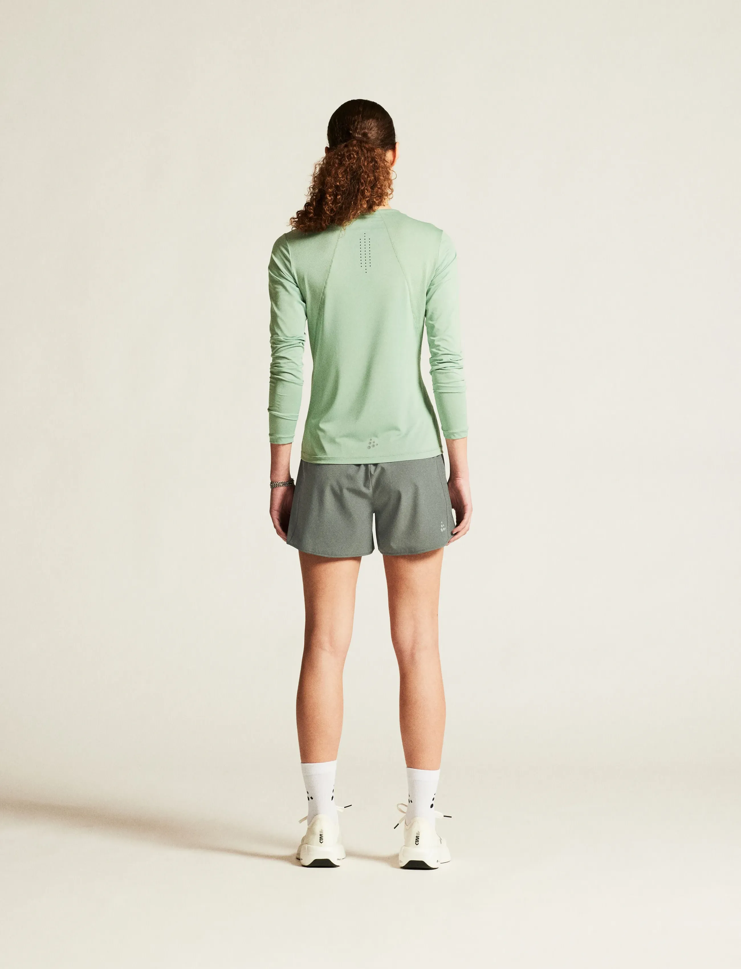 Craft - Adv Essence Ls Tee 2 W - langærmede t-shirts - glacial - 3