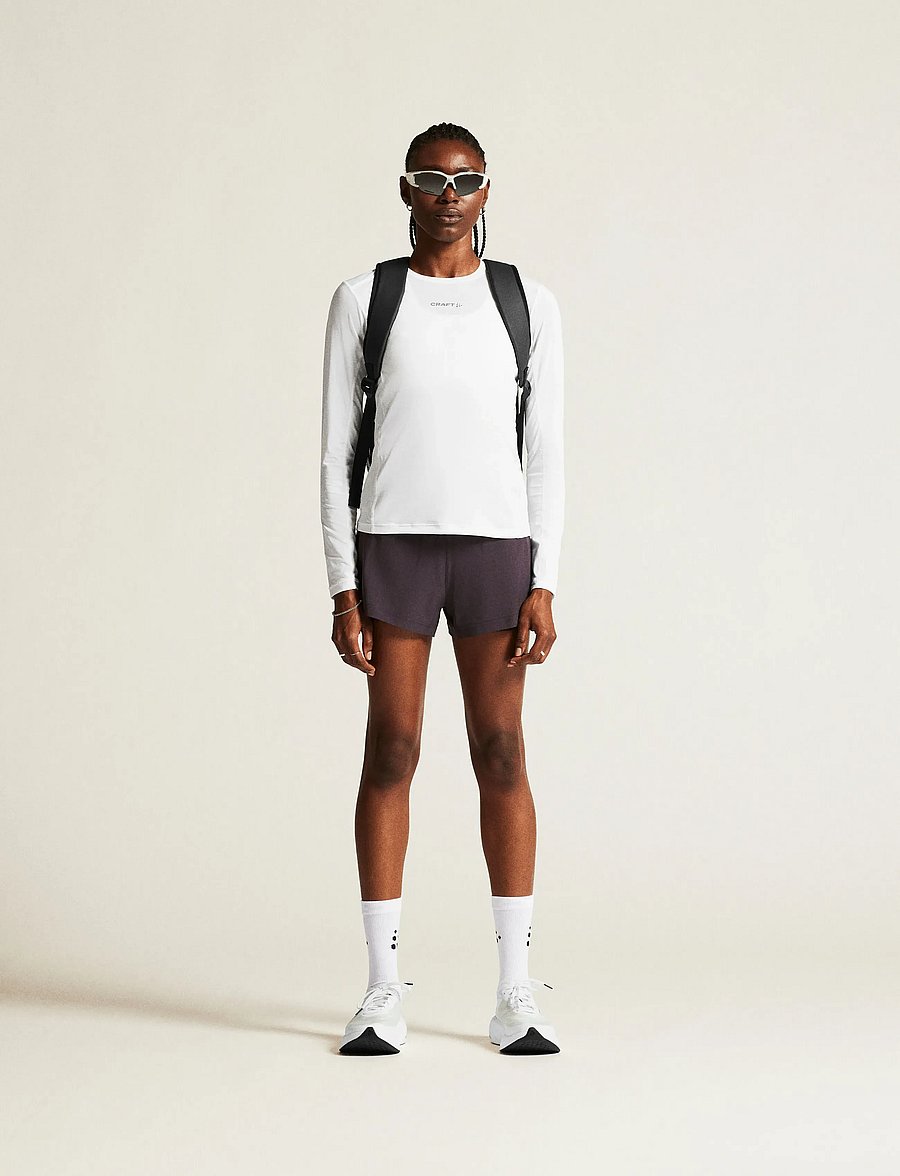 Craft - Adv Essence Ls Tee 2 W - langærmede t-shirts - white - 0