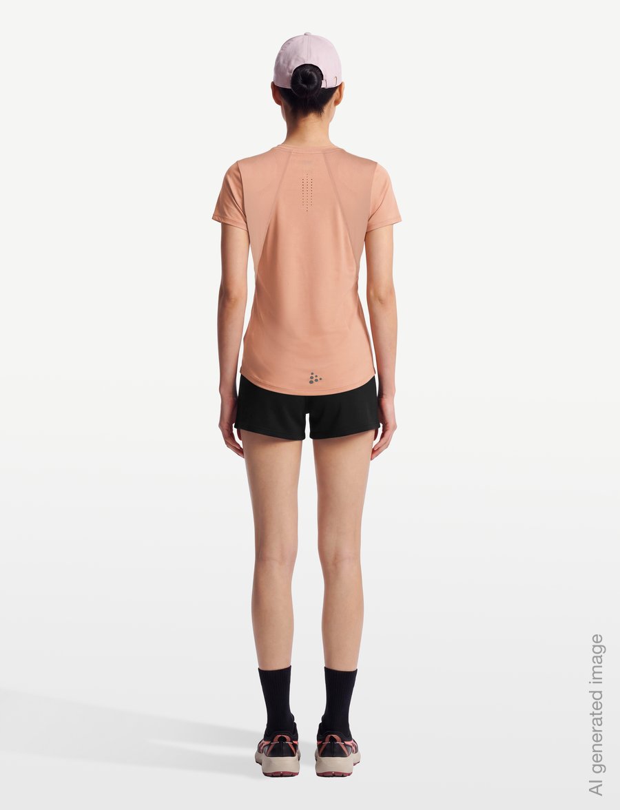 Craft - ADV Essence Ss Tee 2 W - t-shirts - light syrup - 4
