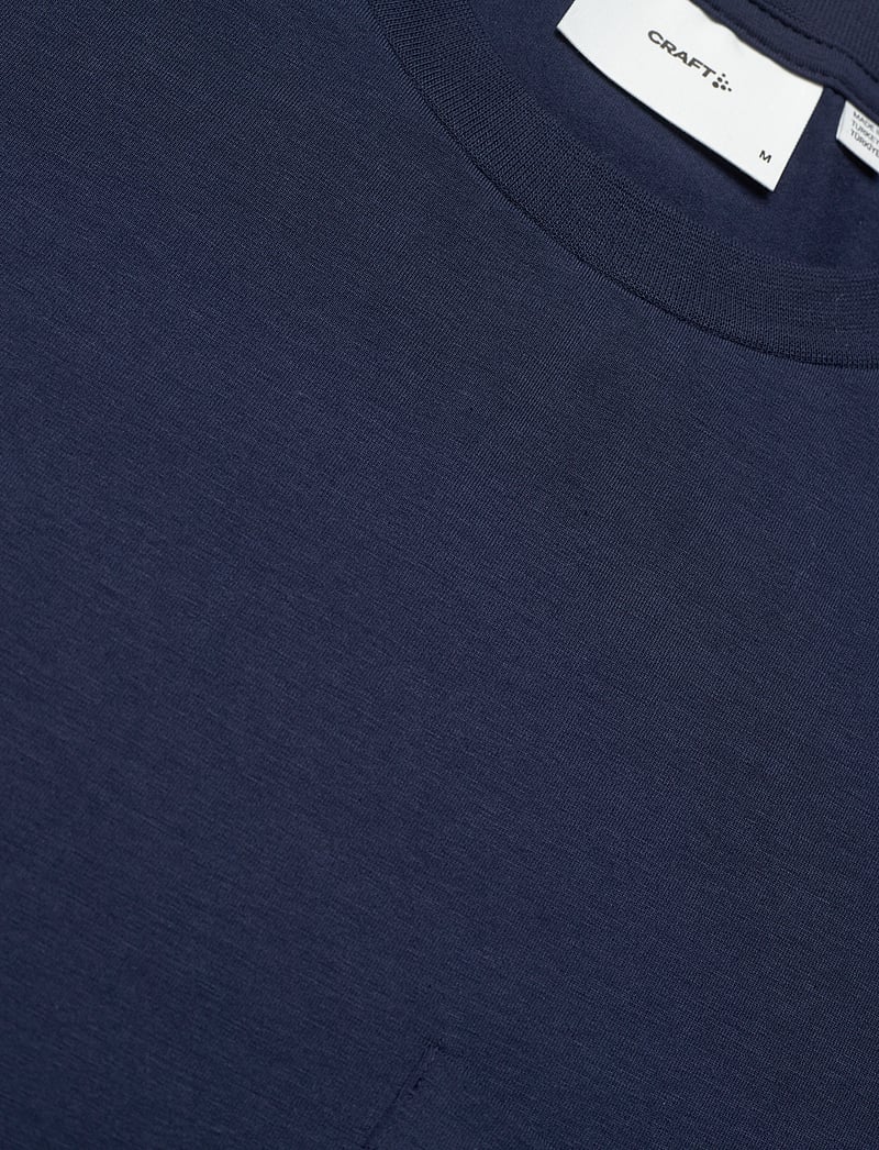 Craft - Collective Relaxed Ss Tee M - t-shirts - blaze - 2