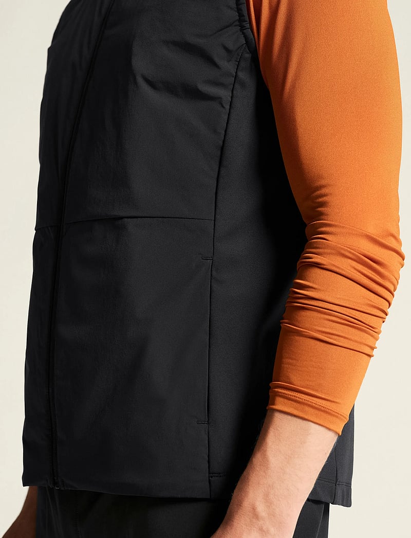 Craft - ADV ESSENCE WARM VEST 2 M - outdoor - black - 4