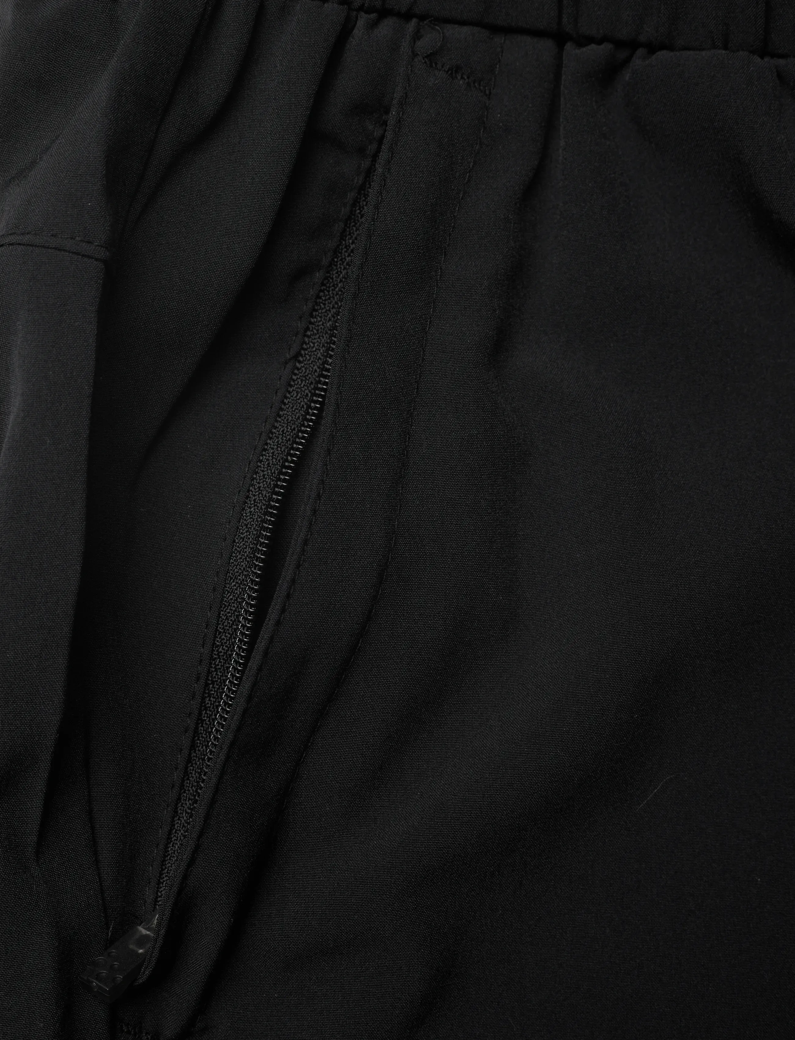 Craft - Core Essence Wind Pants M - spordipüksid - black - 2