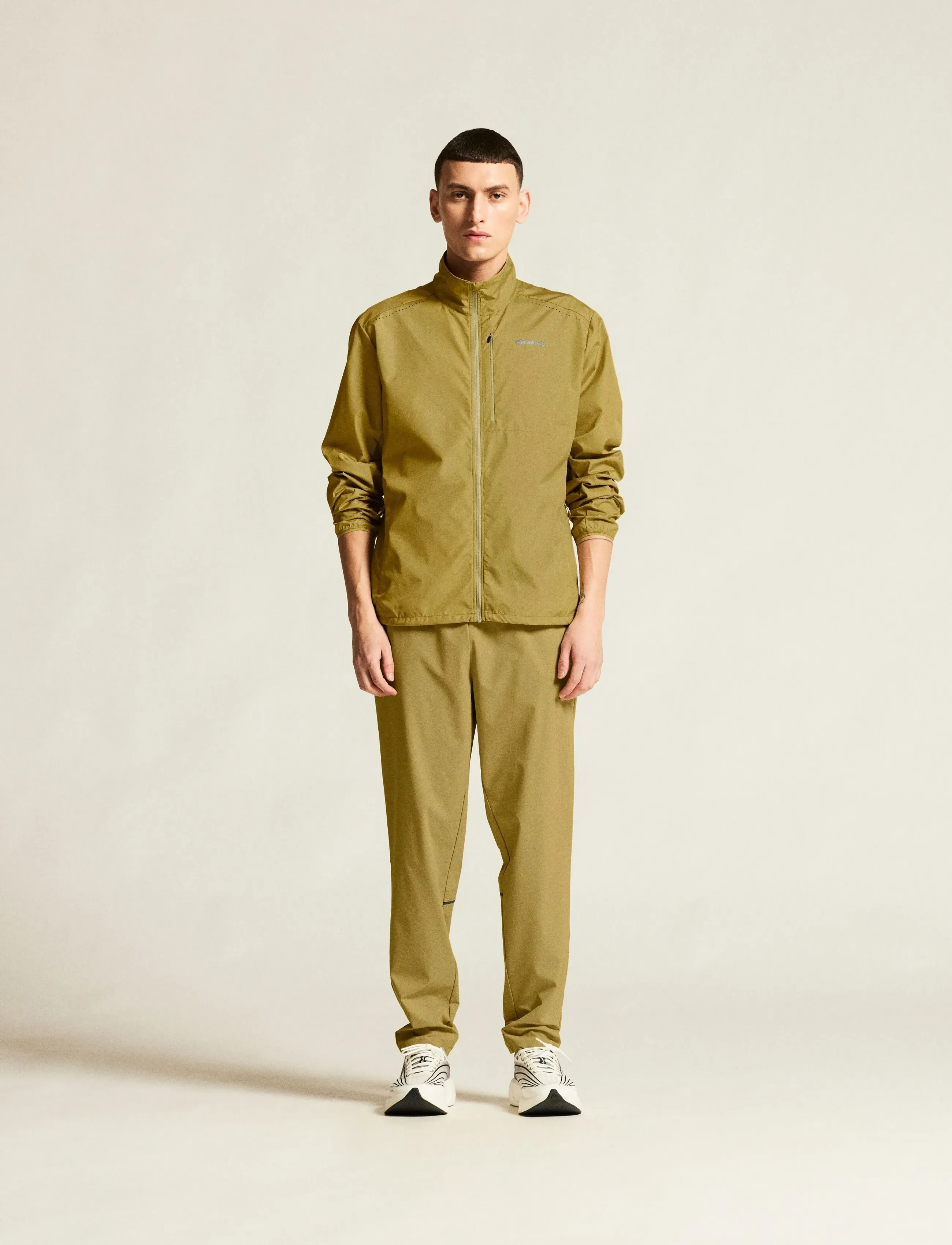 Craft Essence Wind Jacket 2 M, M, Beige, Sport Jackets > Sport Training Jackets, Herre