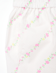 Cras - Alessiacras Shorts - lühikesed vabaajapüksid - floral dot - 2
