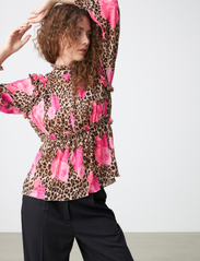 Cras - Brittacras Blouse - blouses met lange mouwen - rose leo - 4