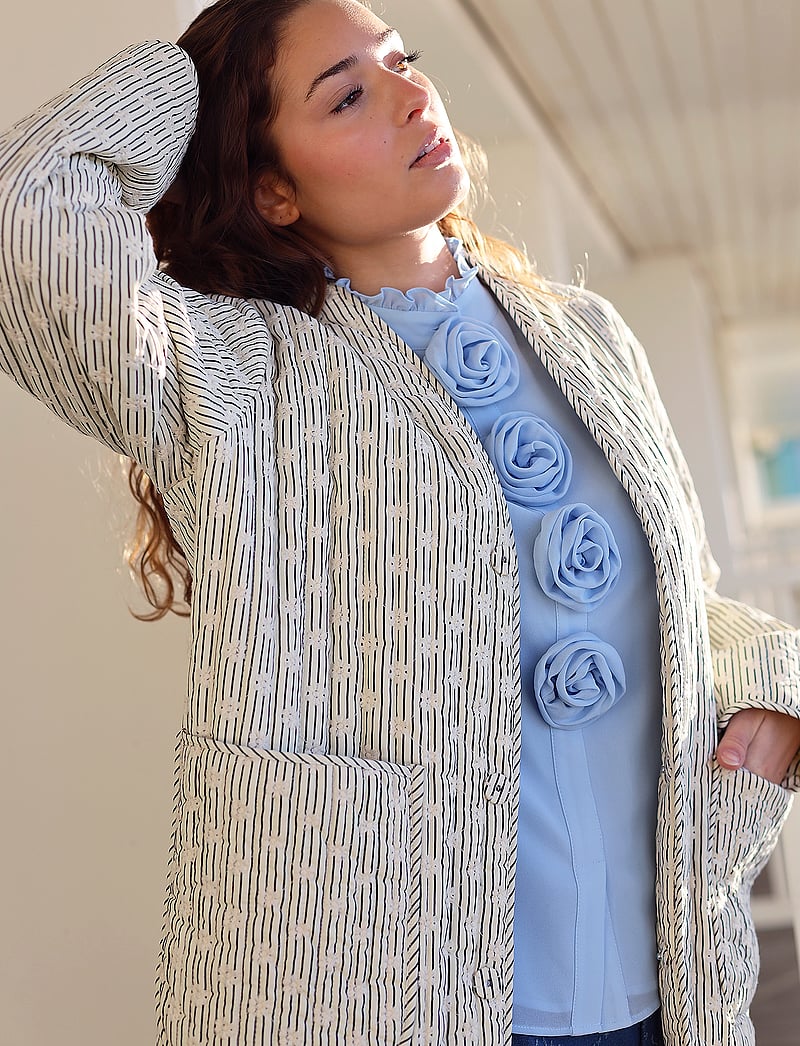 crās - Cloudcras Jacket - quiltade jackor - cream - 0