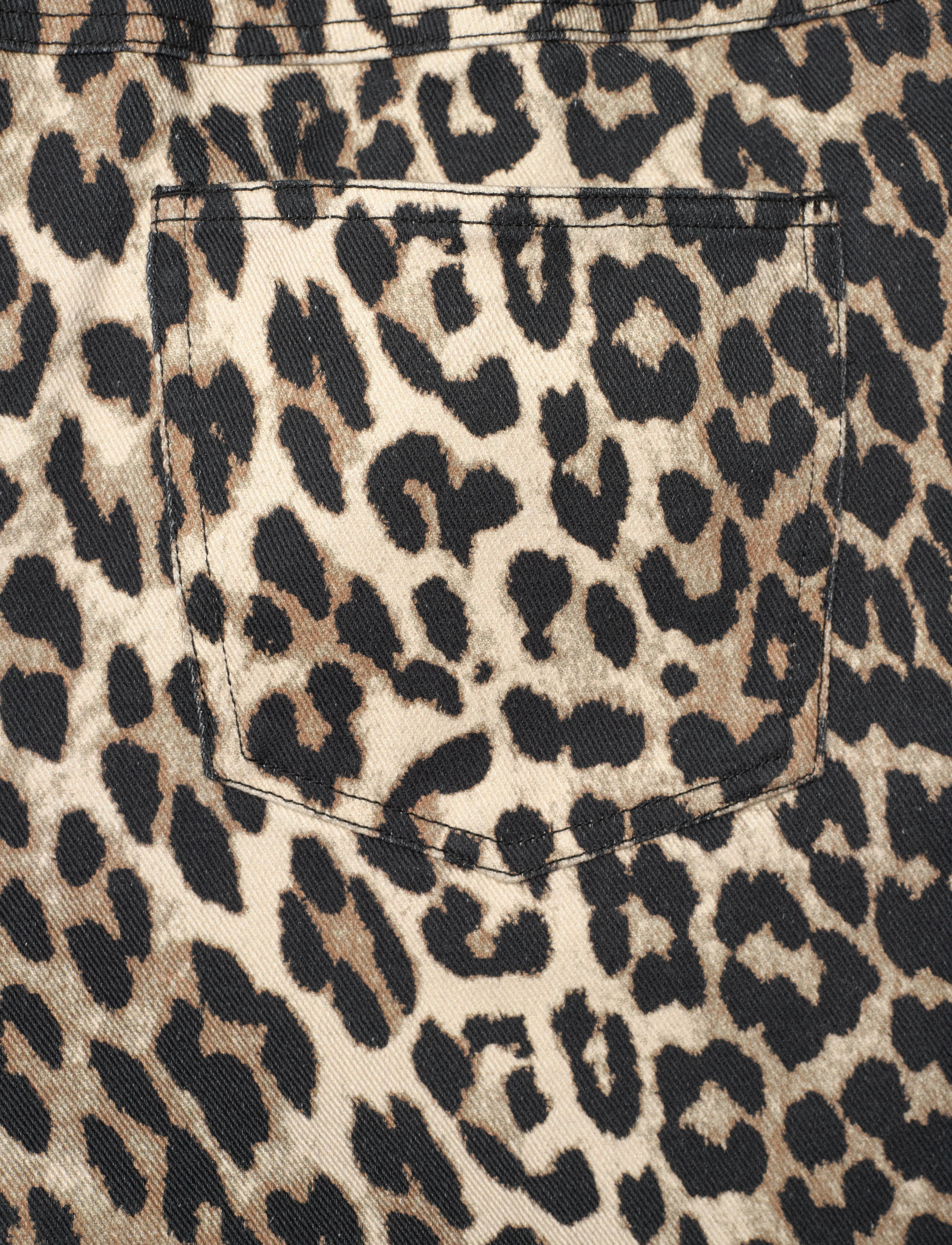 crās - Kimmiecras Shorts - 8067 urban leo - 4
