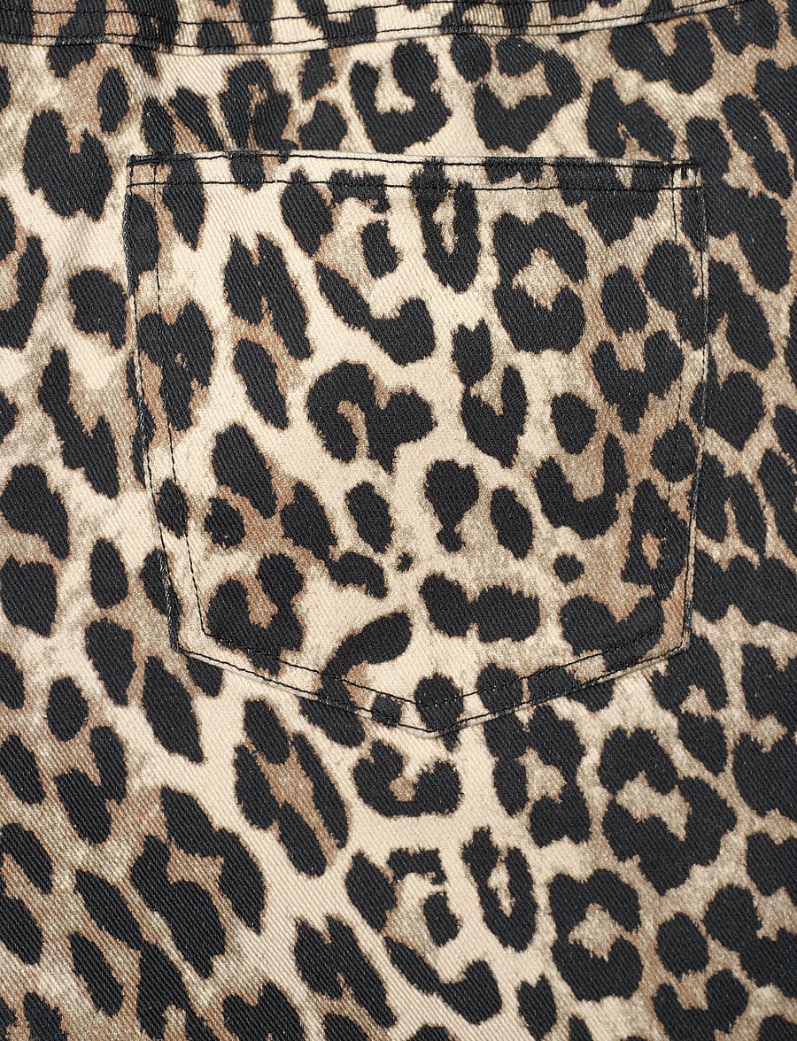 crās - Kimmiecras Shorts - bermudashorts - 8067 urban leo - 4