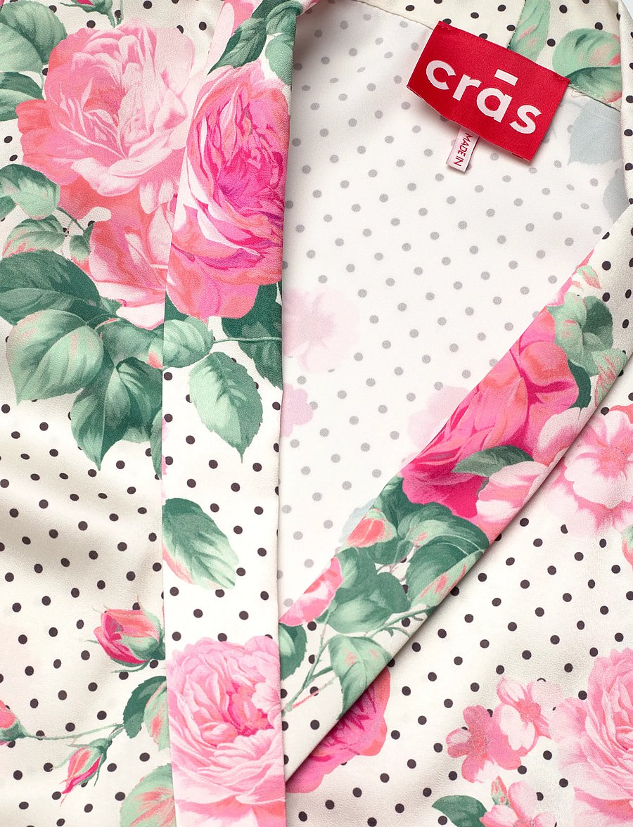 crās - Laracras Dress - omlottklänningar - polka rose - 5