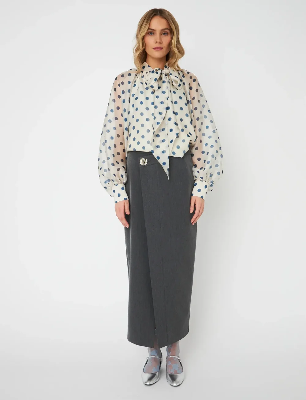 crās - Jackiecras Blouse - langärmlige blusen - 8126 navy dots - 0