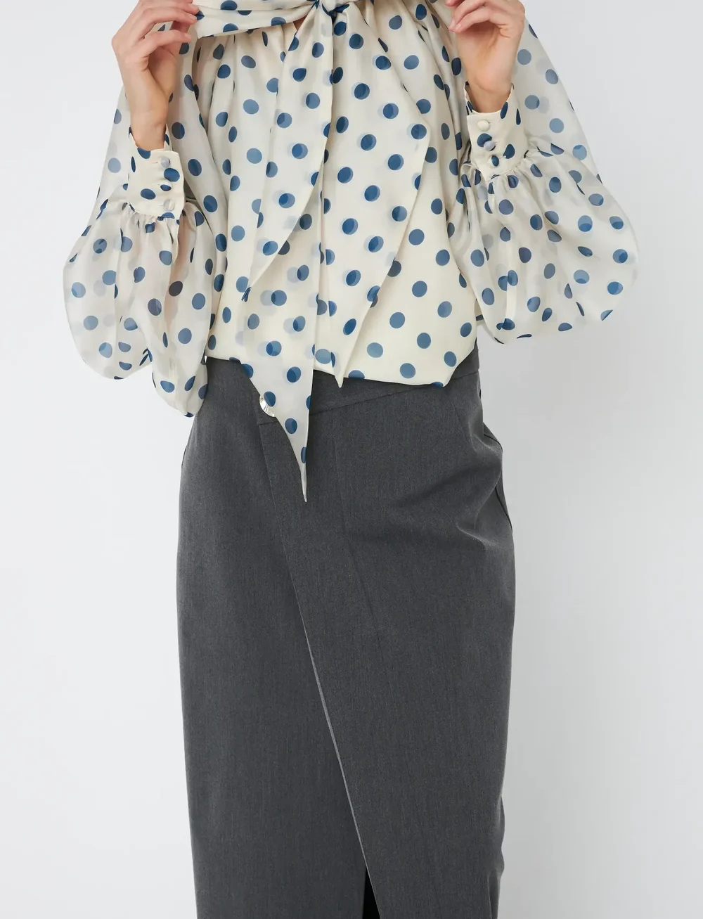crās - Jackiecras Blouse - langärmlige blusen - 8126 navy dots - 4
