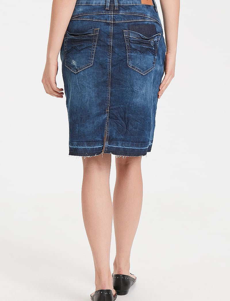 Cream - Patched denim Skirt - farkkuhameet - rich blue denim - 5