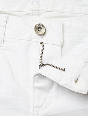 Cream - Lotte Twill - Shape fit - flared jeans - chalk - 4
