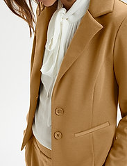 Cream - Anett Blazer - ballīšu apģērbs par outlet cenām - luxury camel - 5