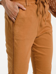 Cream - CRDonne Twill Ankl Pant - slim fit trousers - bran - 5