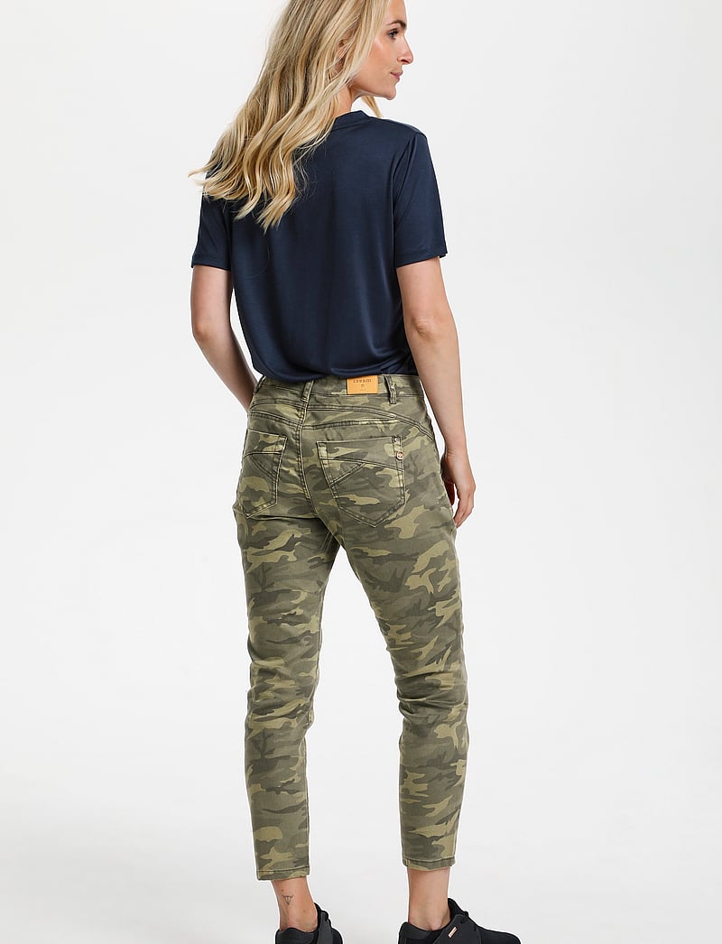 Cream - CRPenora Twill 7/8 Pant - kitsad teksad - sea green printed camouflage - 4