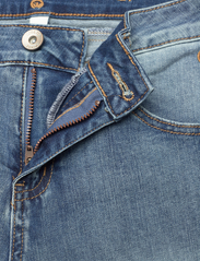 Cream - CRRysha 7/8 Jeans - Shape Fit - nuo kelių platėjantys džinsai - denim blue - 6
