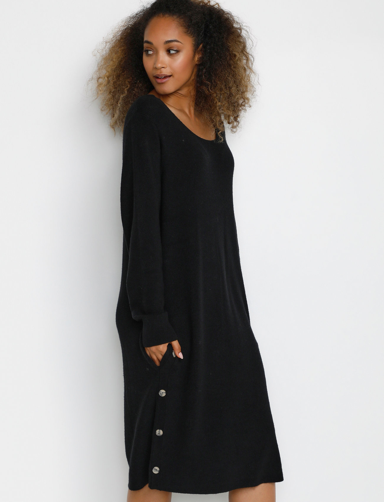 Cream - CRChristine Knit dress - Mollie Fit - pitch black - 0