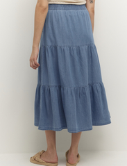 Cream - CRViola Skirt - jeanskjolar - blue denim - 4
