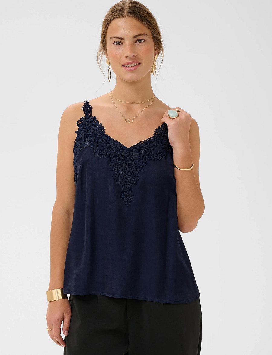 Cream - CRAnna Top - Ärmellose blusen - sky captain - 2