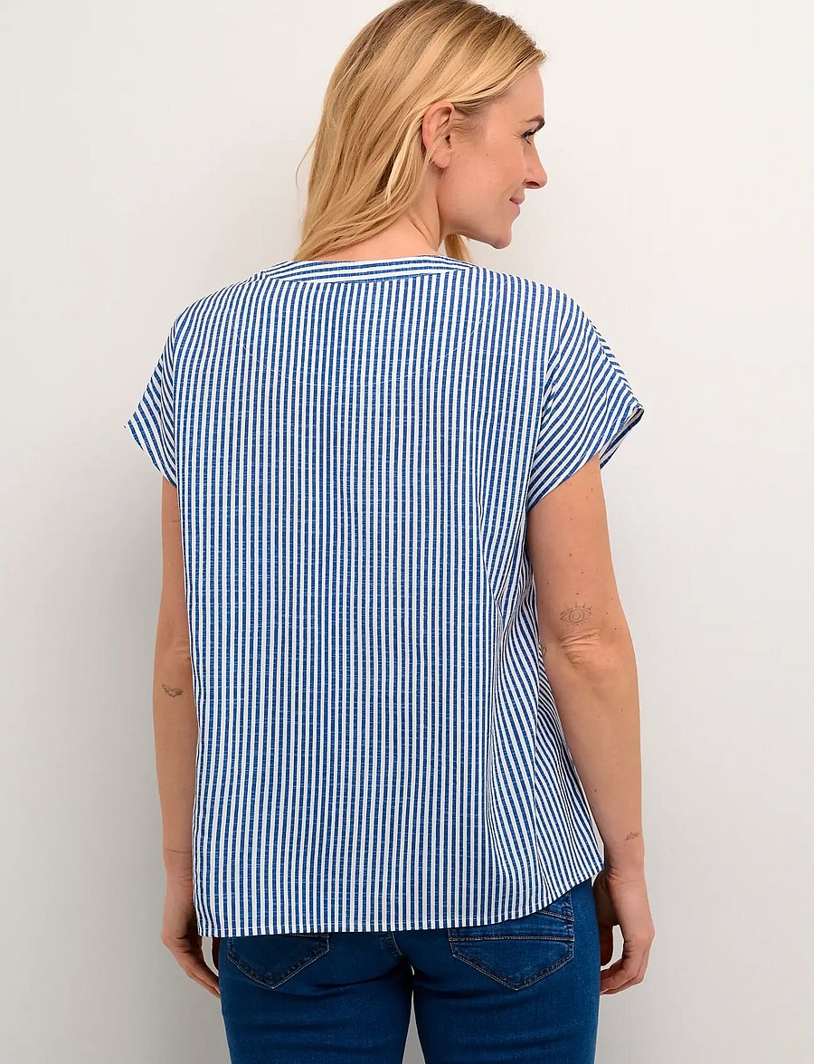 Cream - CRTiah Blouse cap sleeve - lühikeste varrukatega pluusid - blue milkboy - 4