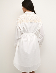 Cream - CRRymyma Shirt Dress - Mollie Fit - särkkleidid - snow white - 4