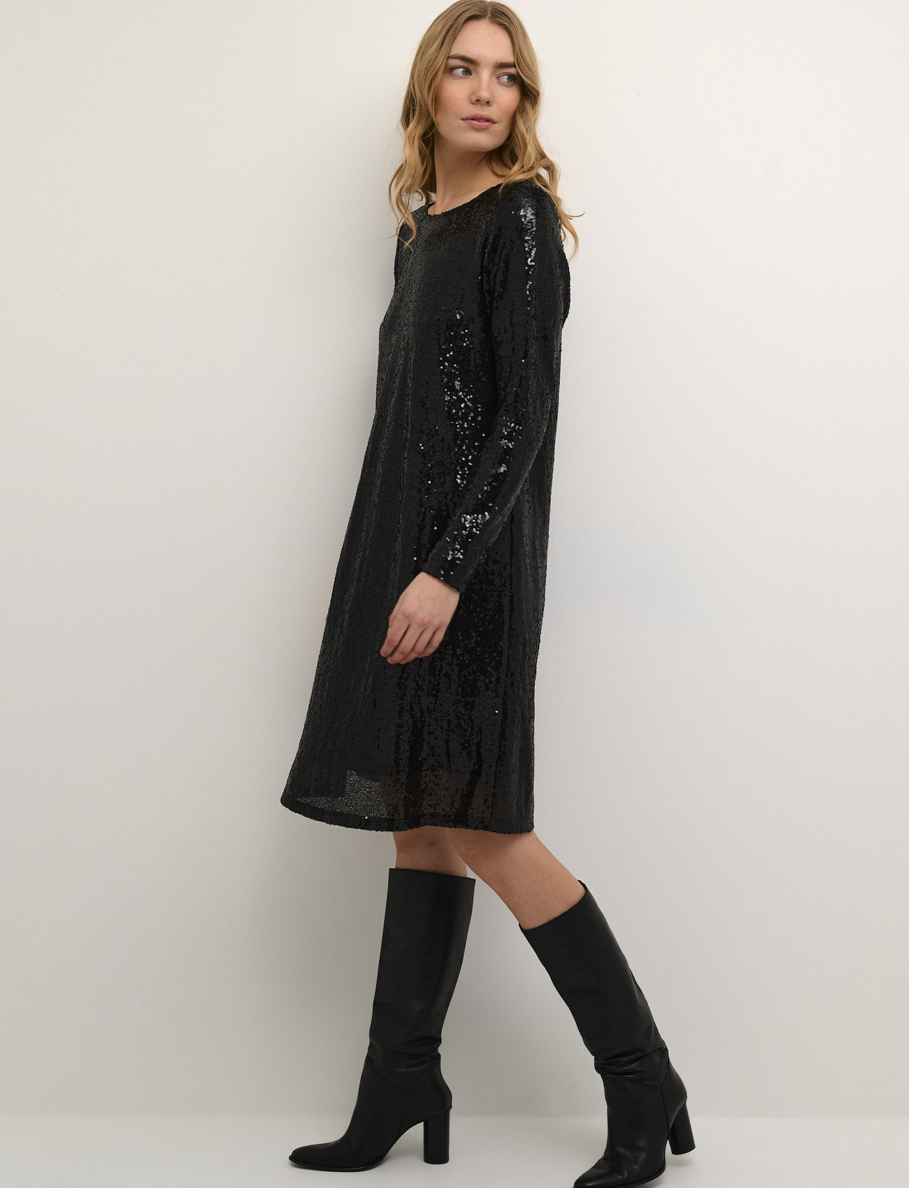 Cream - CRCaska Sequins Dress - Shift Fit - festkläder till outletpriser - pitch black - 1