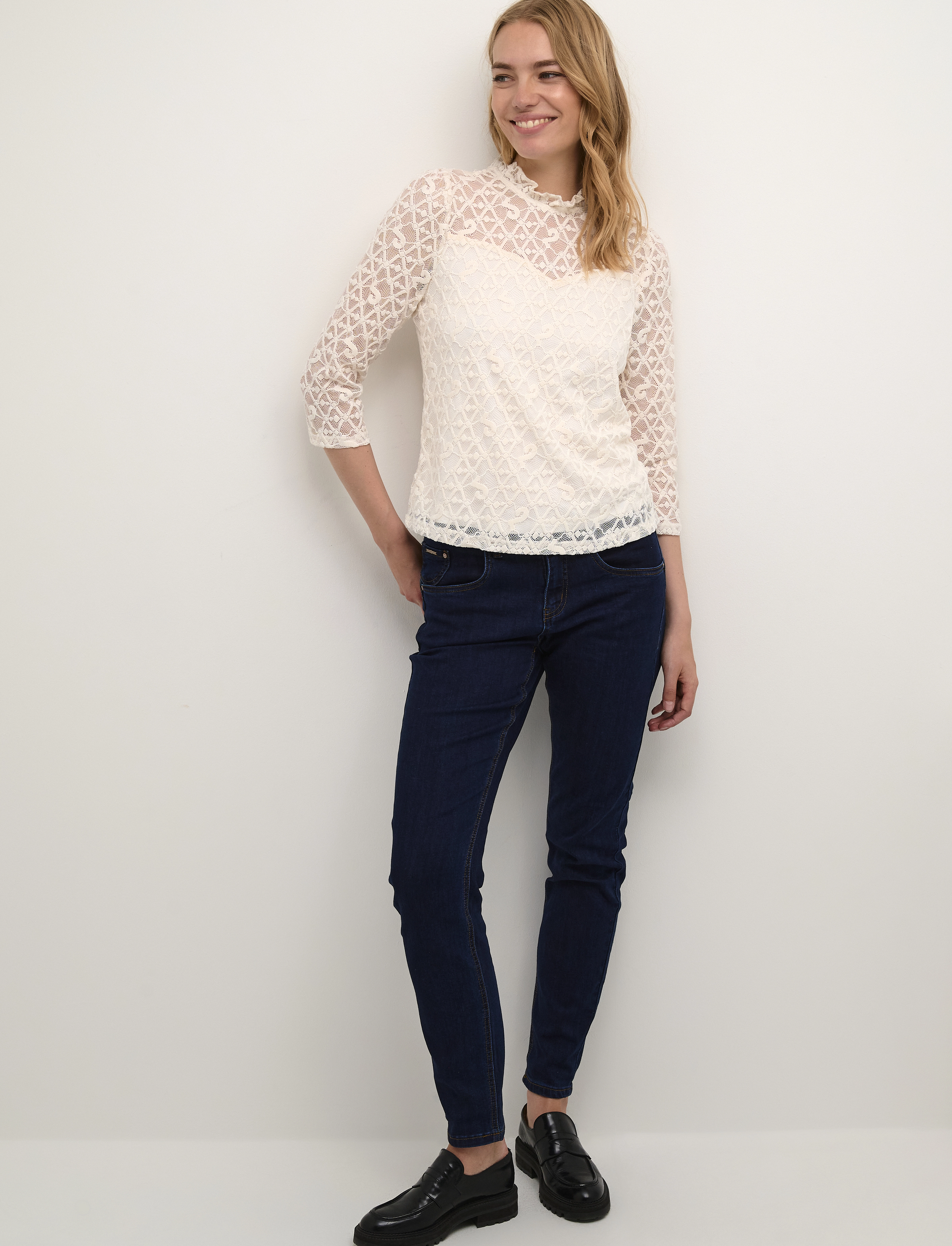 Cream - CRGila Lace Blouse With Lining - langærmede bluser - eggnog - 2