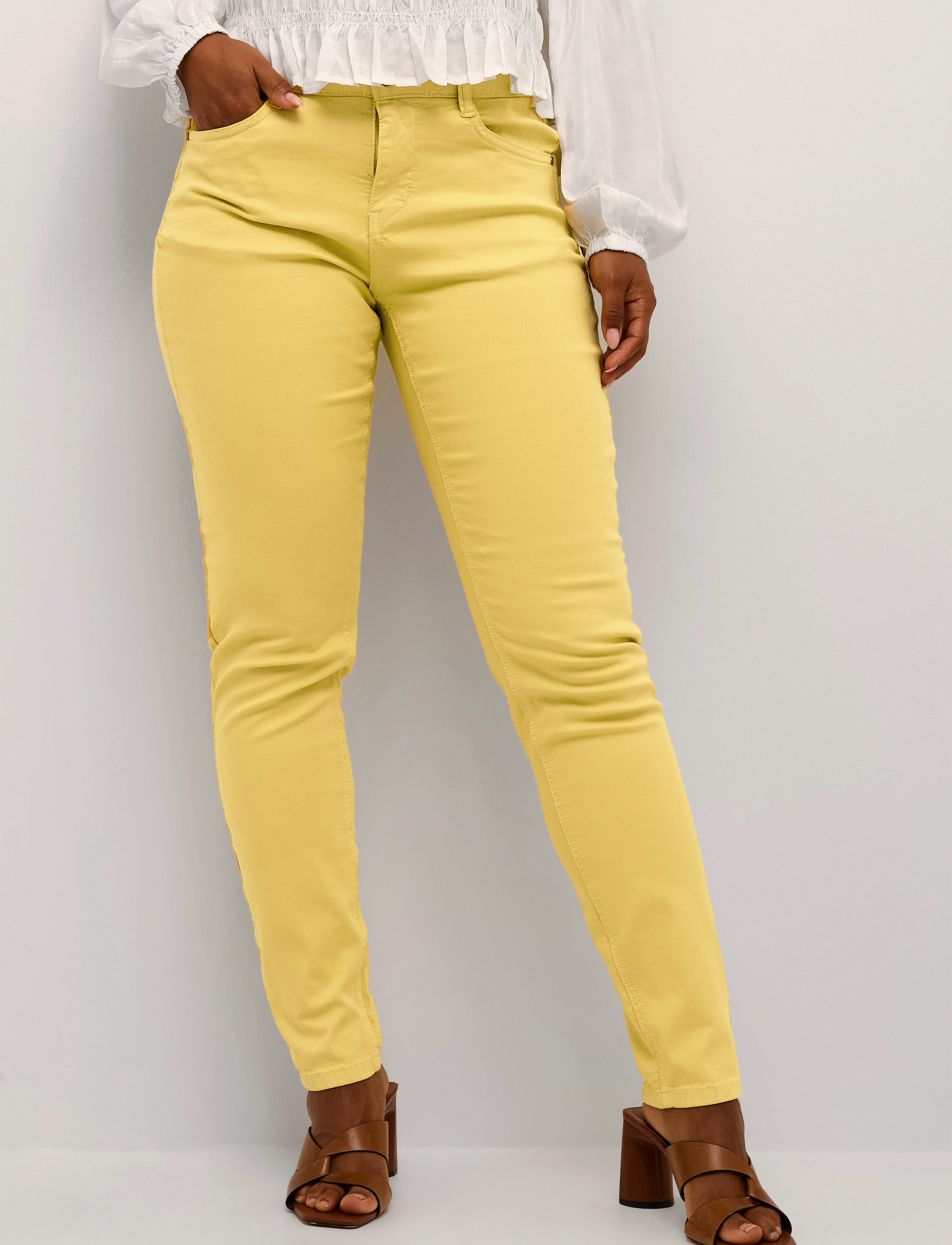 Cream CRAnn Twill Pant - Coco Fit - Transitional Layering - MISTED YELLOW / yellow