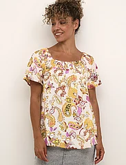Cream - CRDia Blouse - kurzämlige blusen - paisley print - 2