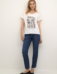 Cream - CRIrma T-Shirt - die niedrigsten preise - pastel flower print - 3