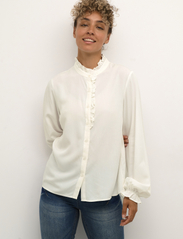 Cream - CRVenea Shirt - langärmlige hemden - snow white - 1