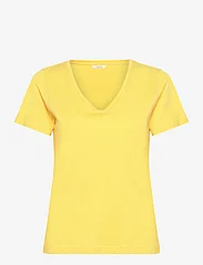 Cream - CRNaia Deep V-neck T-Shirt - t-paidat - misted yellow - 1