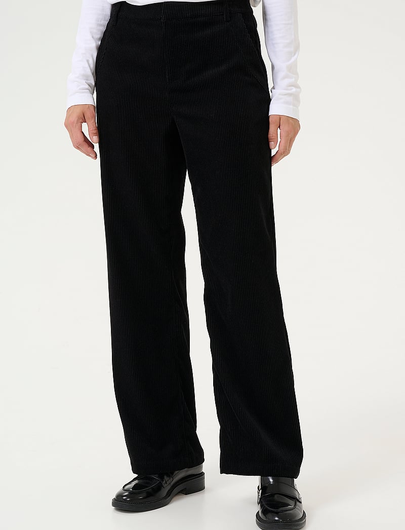 Cream - CRCory Straight Pant - sirge säärega püksid - pitch black - 0