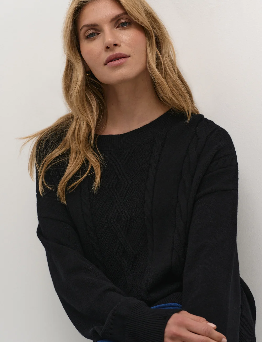 Cream - CRDela Knit Pullover - stickade tröjor - pitch black - 5