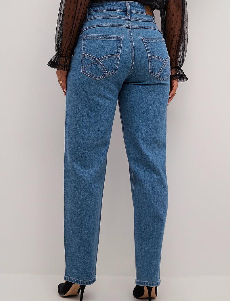 Cream - CRSine Jeans - Audrey Fit - sirge säärega teksad - rhinestone blue denim - 4