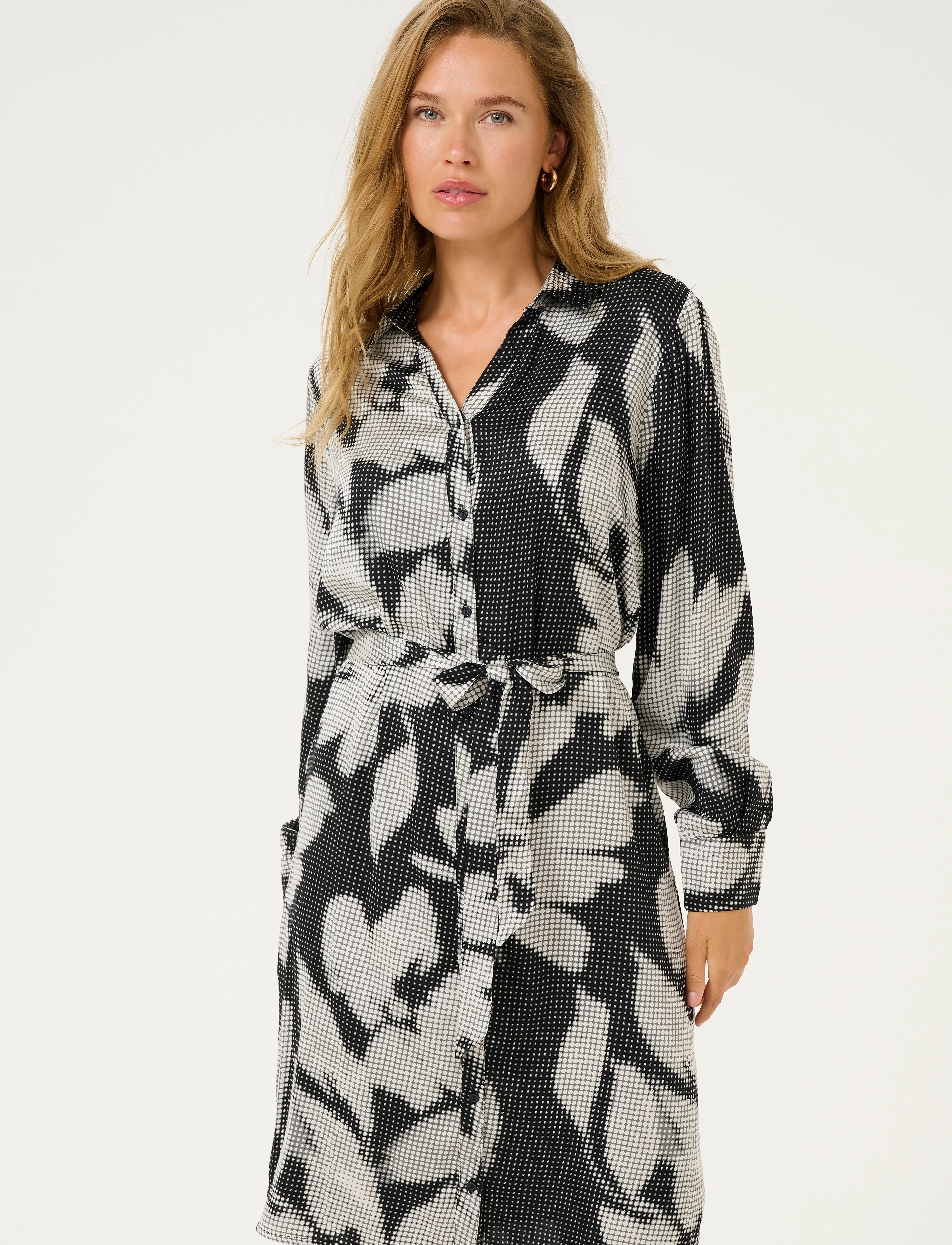 Cream - CROmma Shirt Dress - skjortklänningar - black digi flower - 0