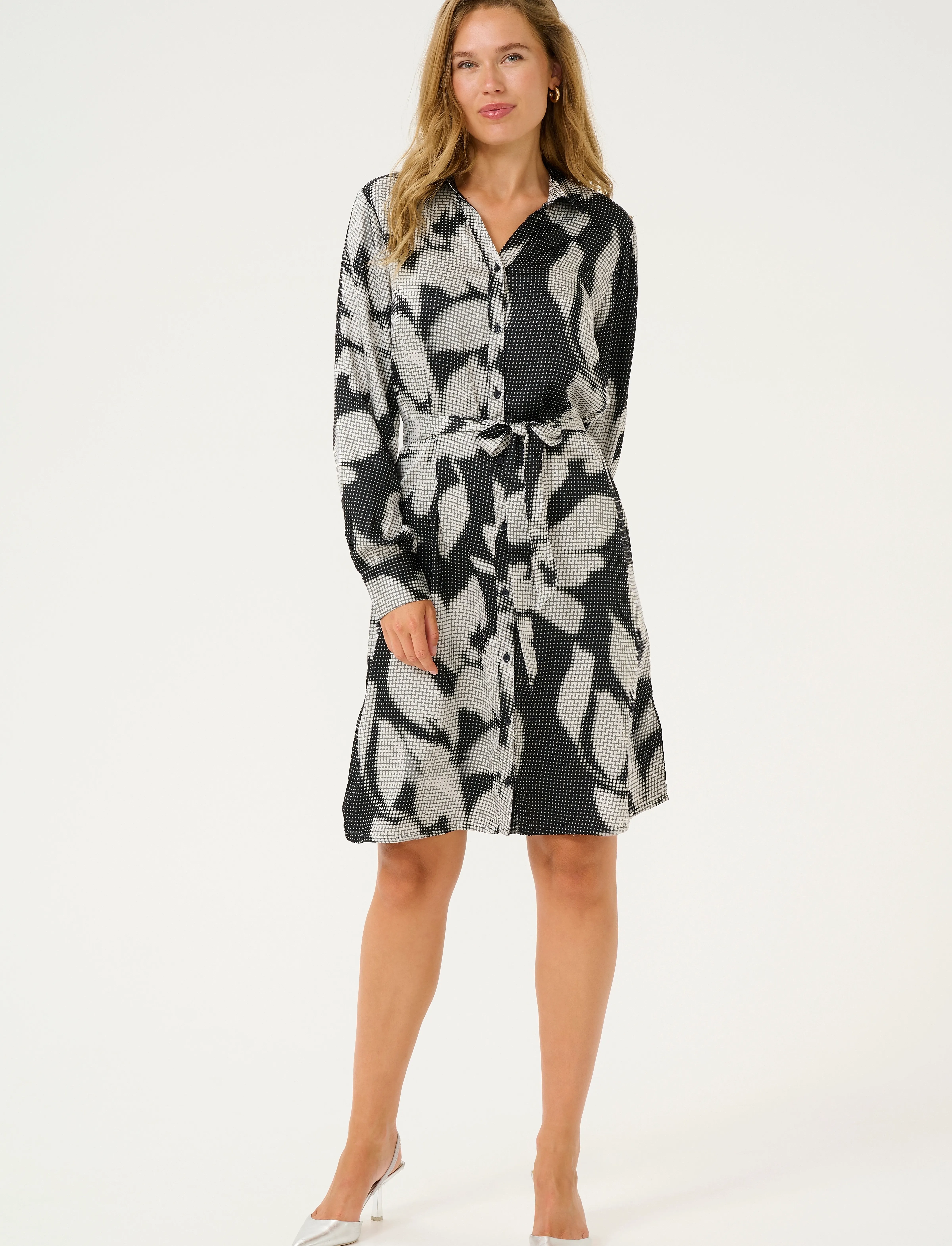 Cream - CROmma Shirt Dress - skjortklänningar - black digi flower - 3