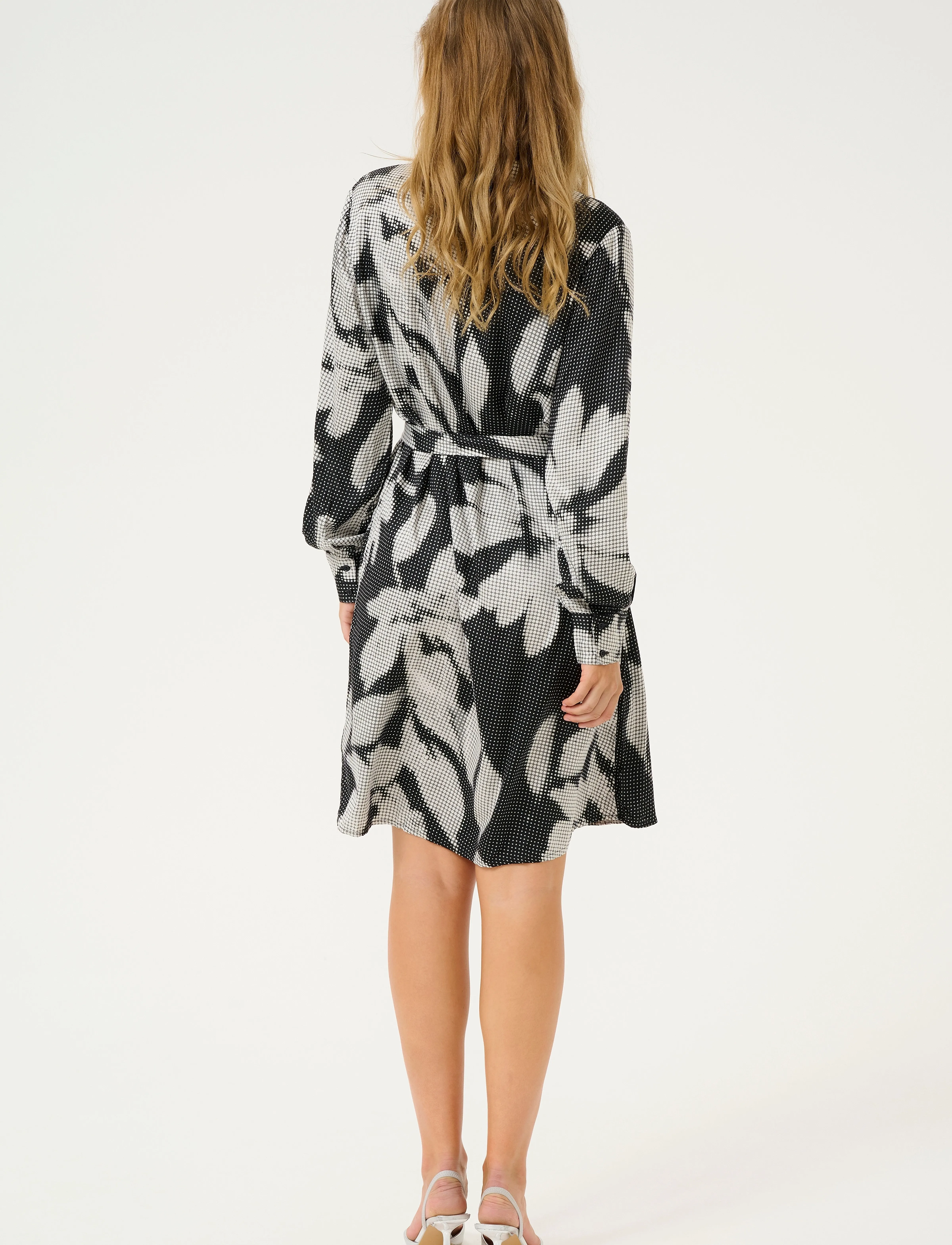 Cream - CROmma Shirt Dress - skjortklänningar - black digi flower - 4