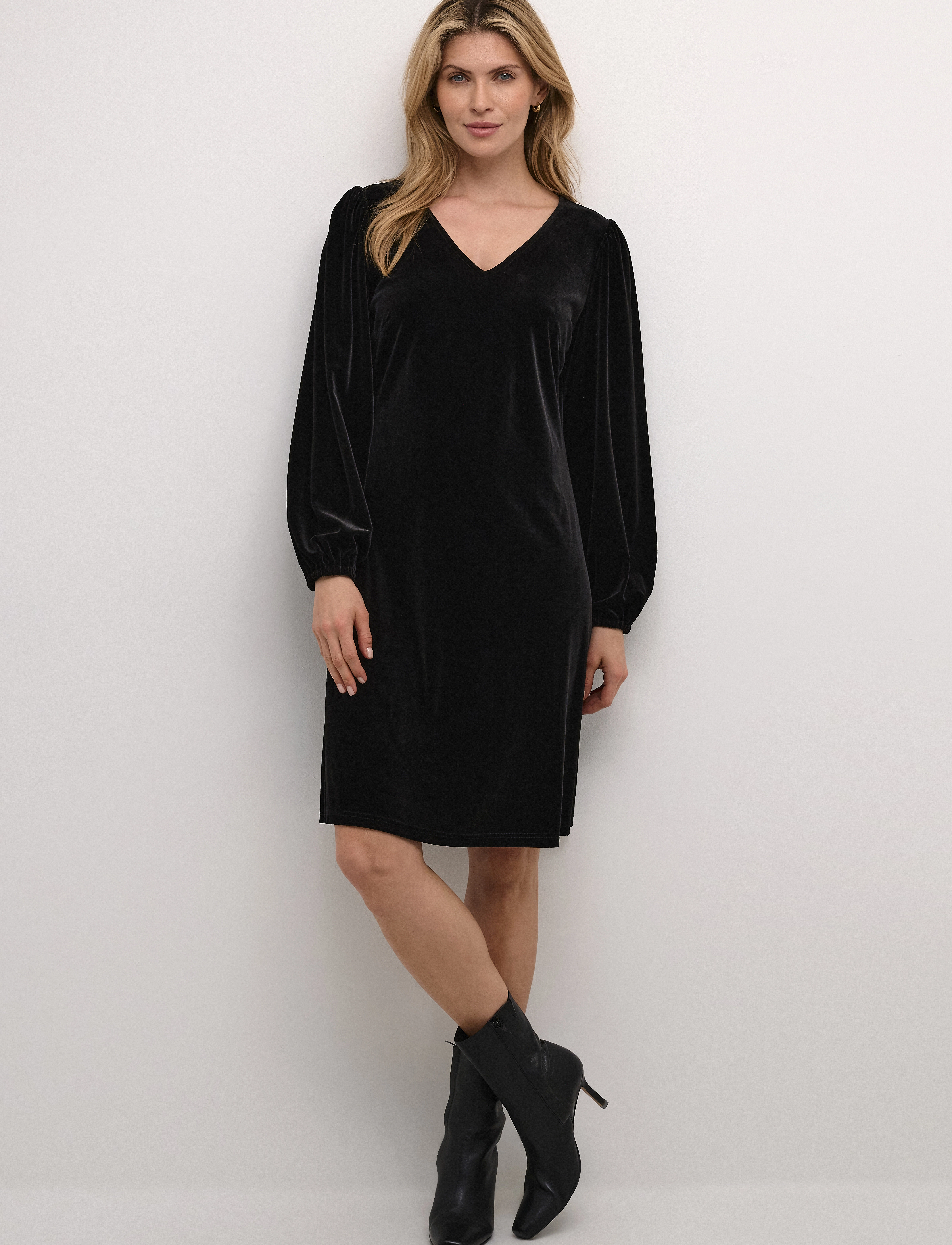 Cream - CRPativa Dress - festtøj til outletpriser - pitch black - 3