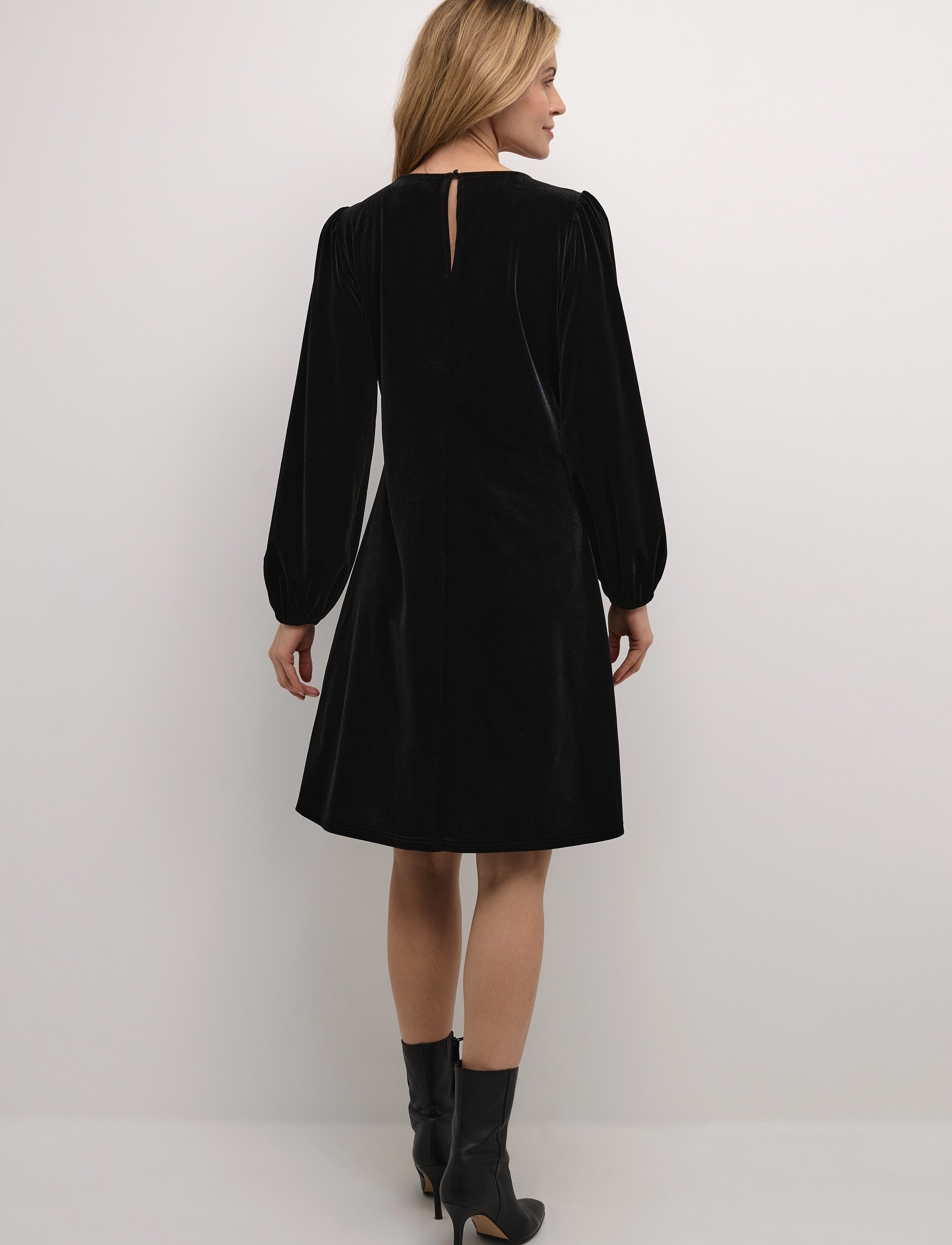 Cream - CRPativa Dress - festtøj til outletpriser - pitch black - 4