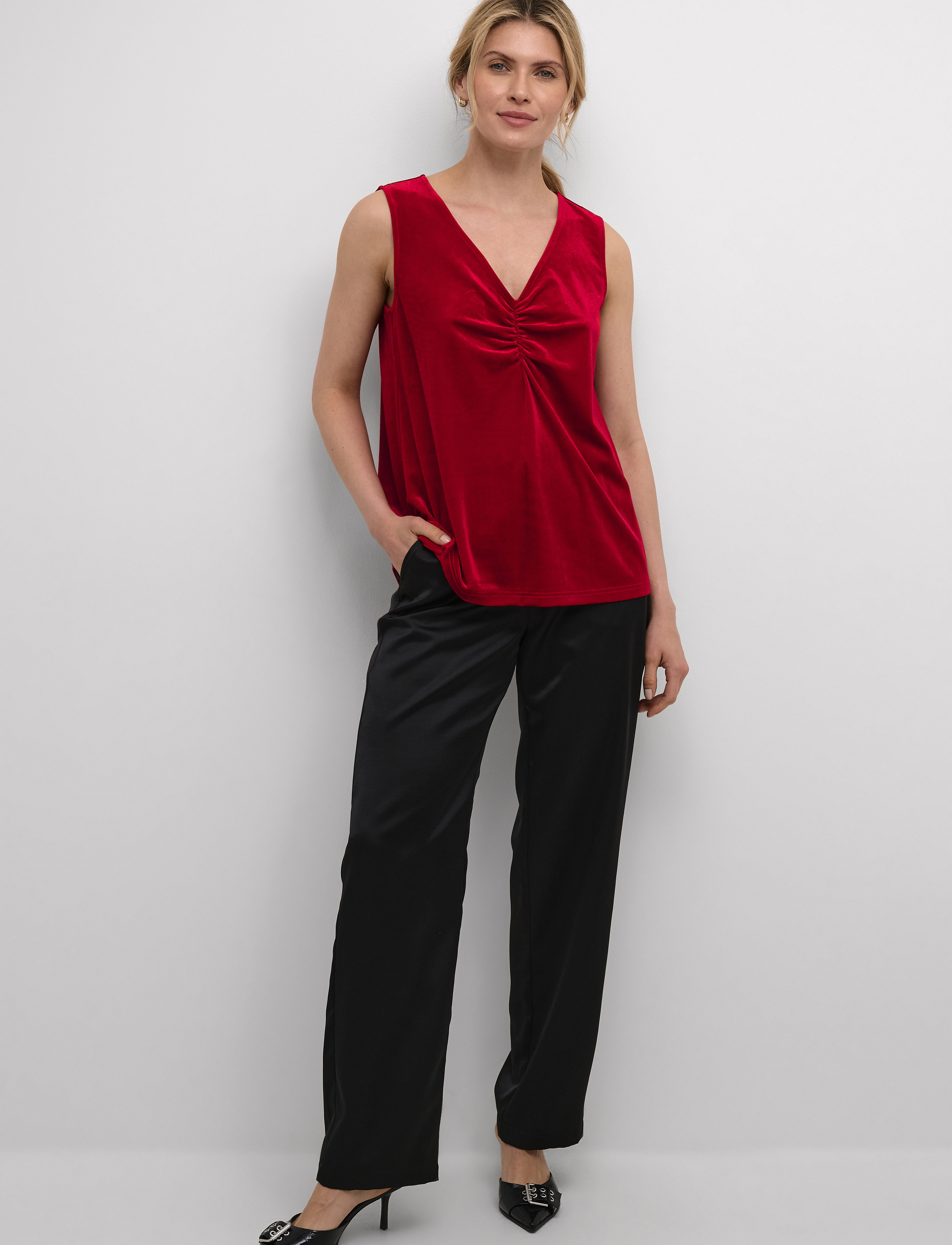 Cream - CRPativa Blouse - Ärmellose blusen - jester red - 3