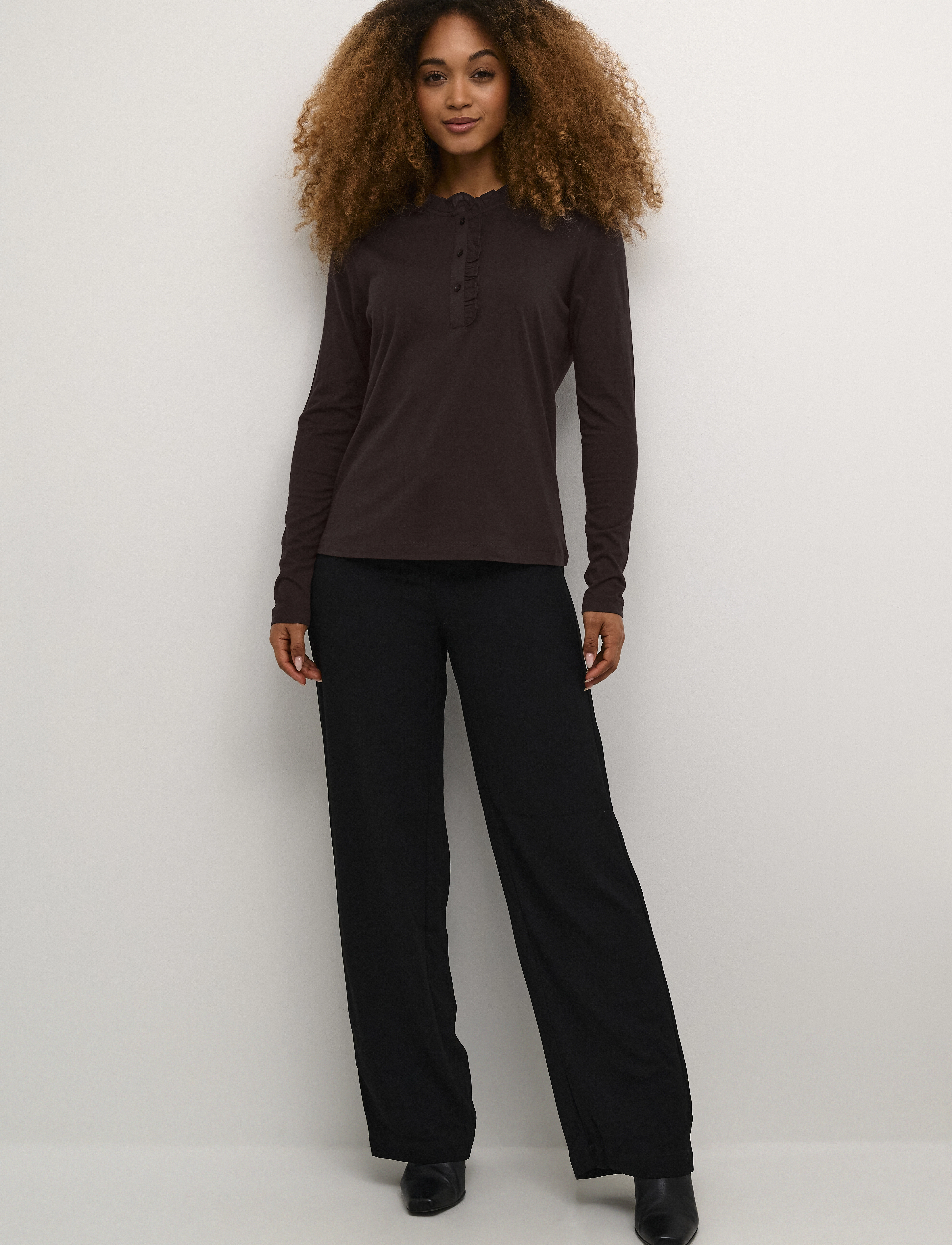 Cream - CRNaia flounce blouse - langärmlige blusen - chocolate plum - 3